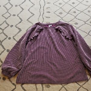 Elle Plum and White Patterned Top